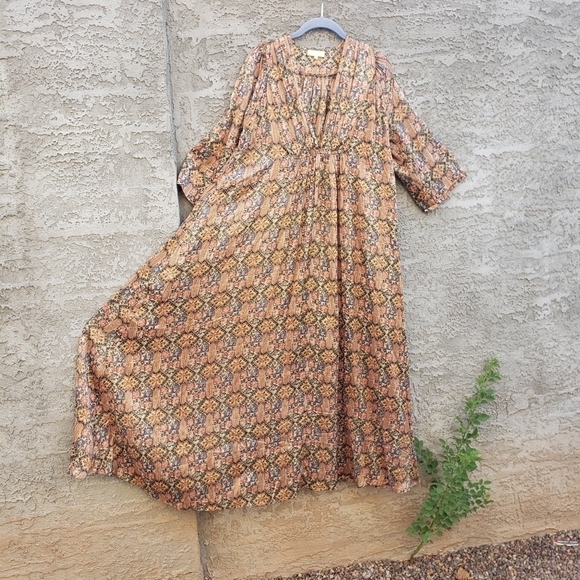 BY Timo Delicate V-Neck Dress – Emerald - Picture 9 of 10